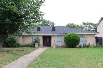 Building Photo - 113 S Spring Creek Dr