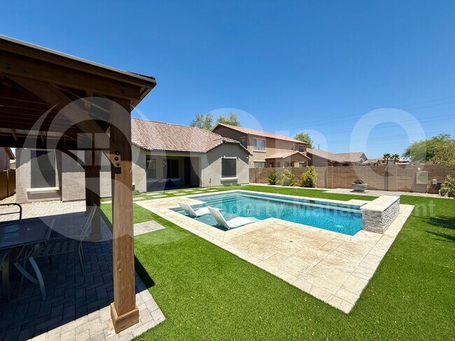 Building Photo - 4927 W Magdalena Ln