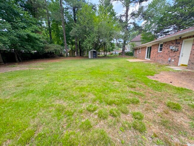 Building Photo - COME MEET YOUR NEW HOME!!!