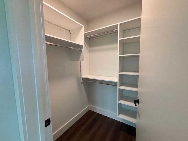 Building Photo - 2 Bedroom Corner-Unit with Wooded Balcony ...