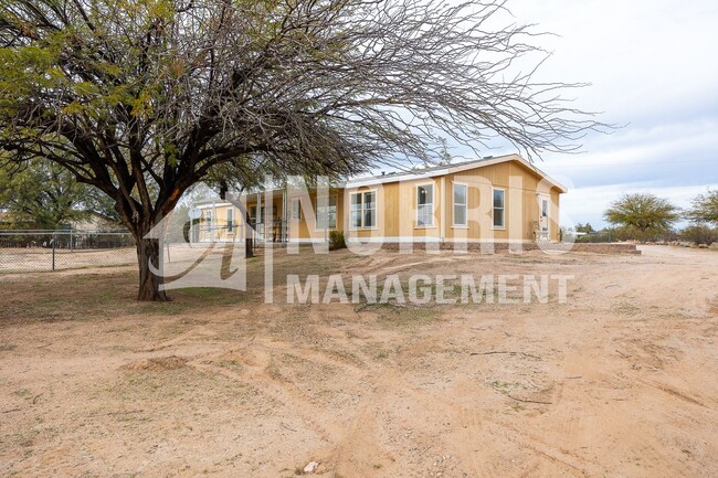 Building Photo - Acreage, NO HOA, So Much Room!