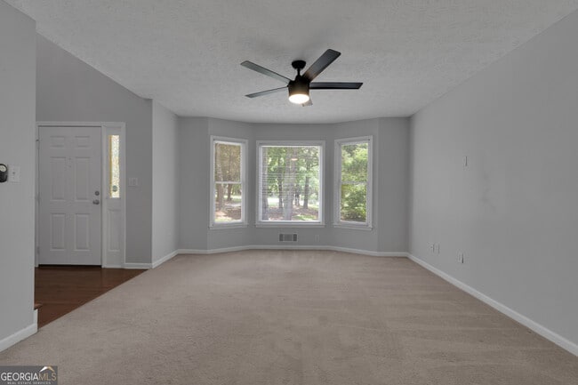 Building Photo - 115 Rockhurst Chase