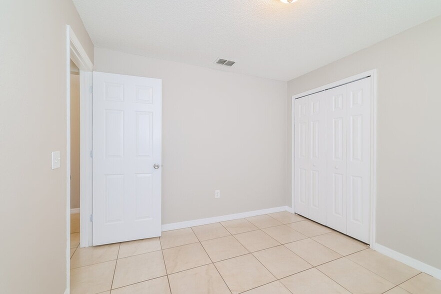 Building Photo - 431 Peppermill Cir