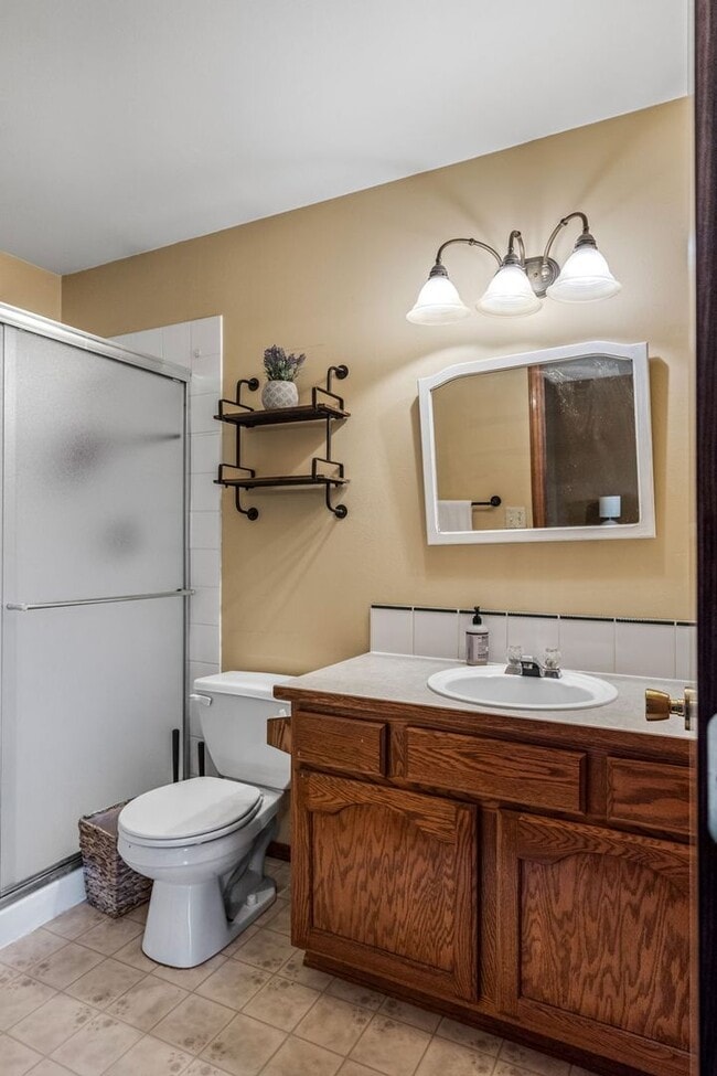 Building Photo - Beautifully done 3 bed 3 bath home in Greenacres/liberty lake area