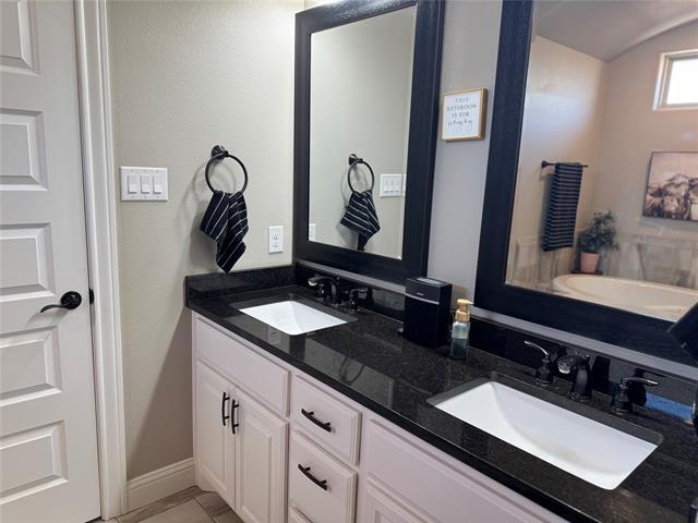Building Photo - 6617 Cedar Elm Dr