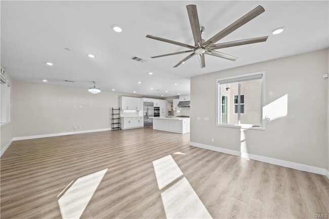 Building Photo - 124 Zawn