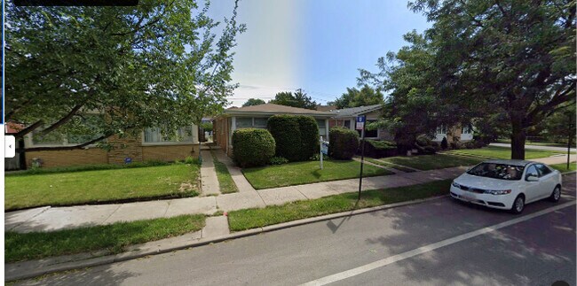 Primary Photo - 7407 N California Ave