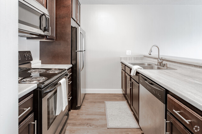 2BR, 2BA - Lexington Hills Apartments