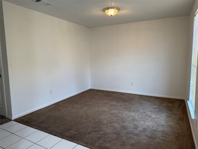 Building Photo - 13834 Trumpetvine St