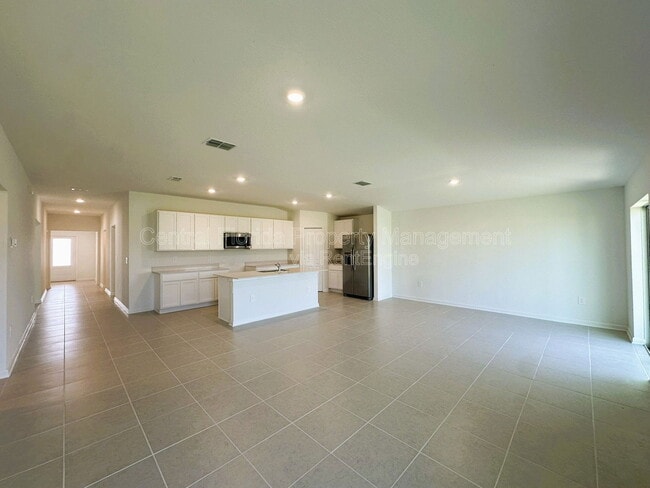 Building Photo - 3489 Chinotto Dr