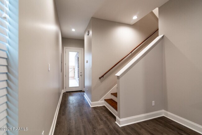 Building Photo - 111 Millie Park Dr