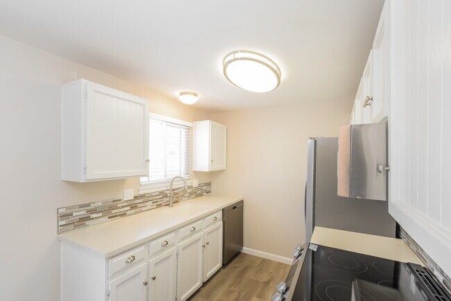 Building Photo - 4089 E 118th Ave