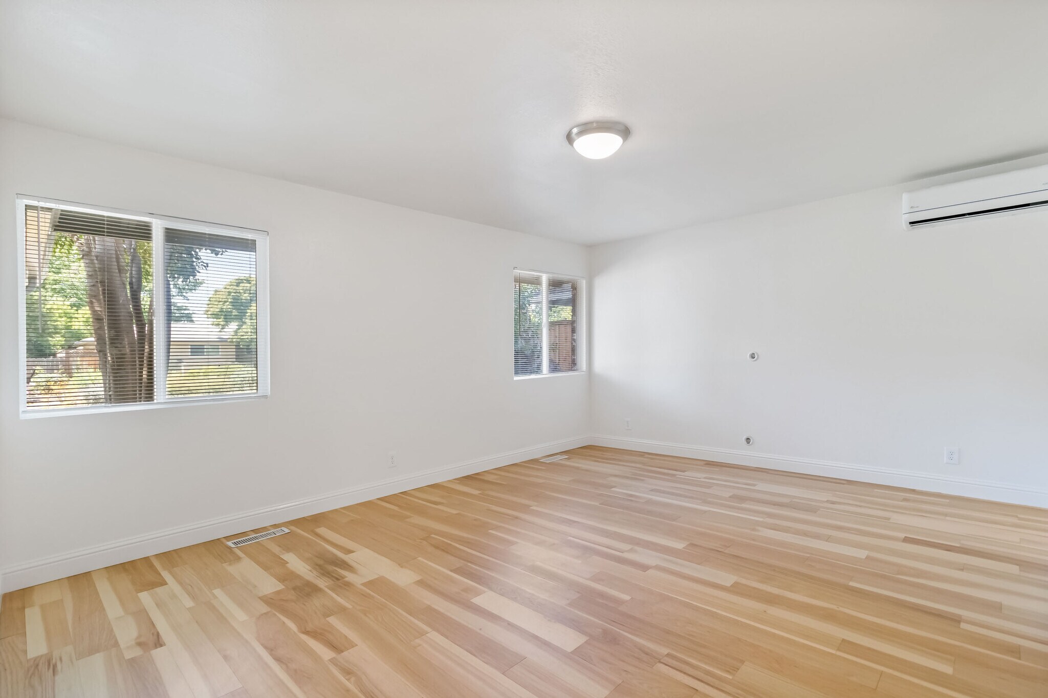 Building Photo - 1020 Stimel Dr