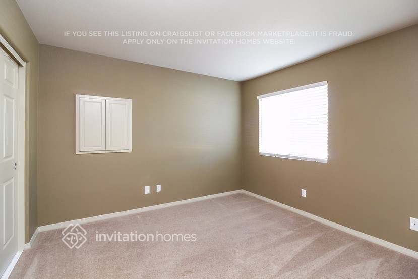 Building Photo - 8760 Medford St