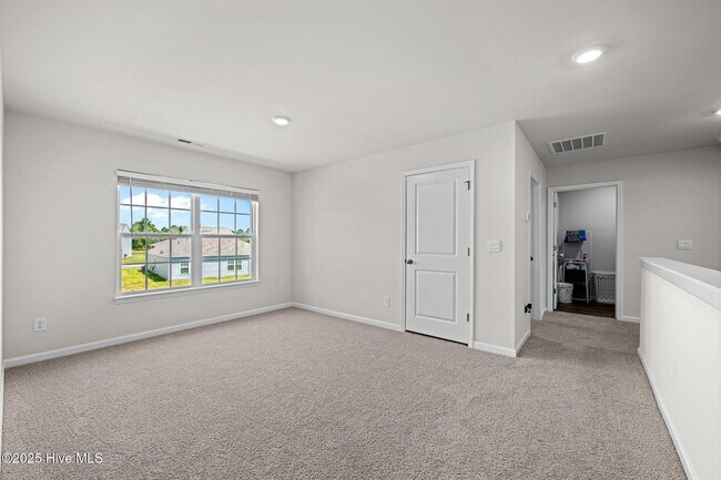 Building Photo - 4017 Madeline Farm Blvd