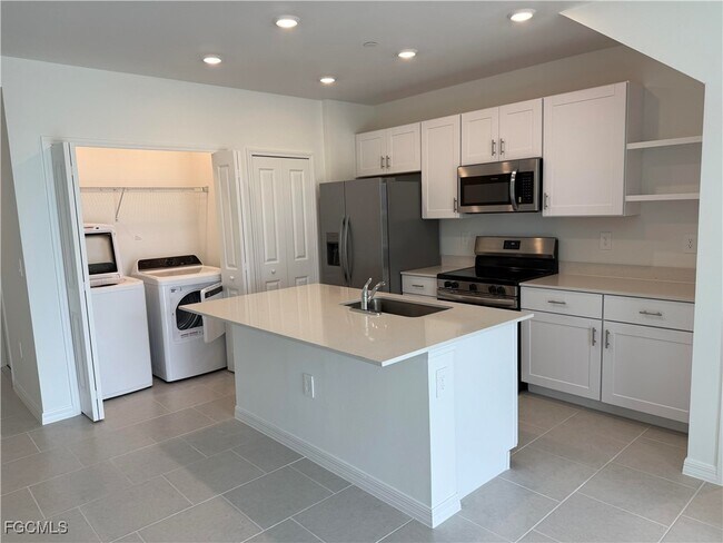 Building Photo - 4230 Caterina Ct