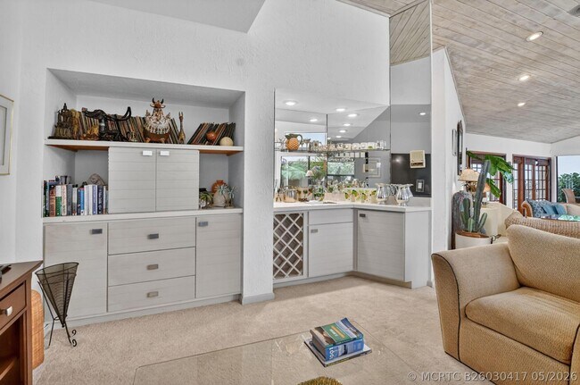 Building Photo - 22519 Esplanada Cir