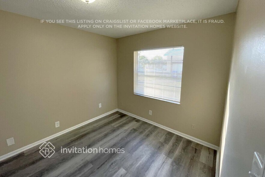 Building Photo - 413 SW 75th Ave