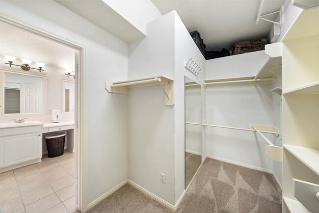 Building Photo - 158 N Whistlers Bend Cir