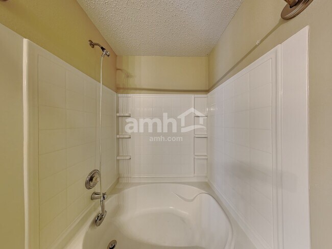 Building Photo - 536 Runnymede Ct