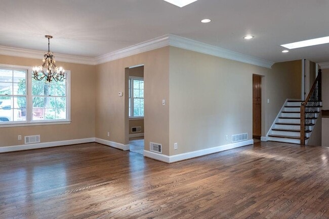 Building Photo - 2631 Northside Dr NW