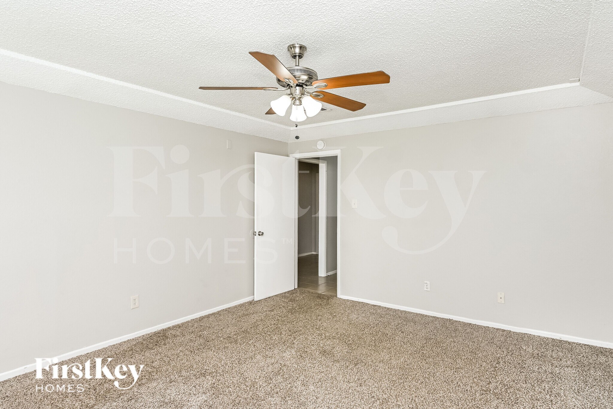 Building Photo - 7508 Evergreen Dr