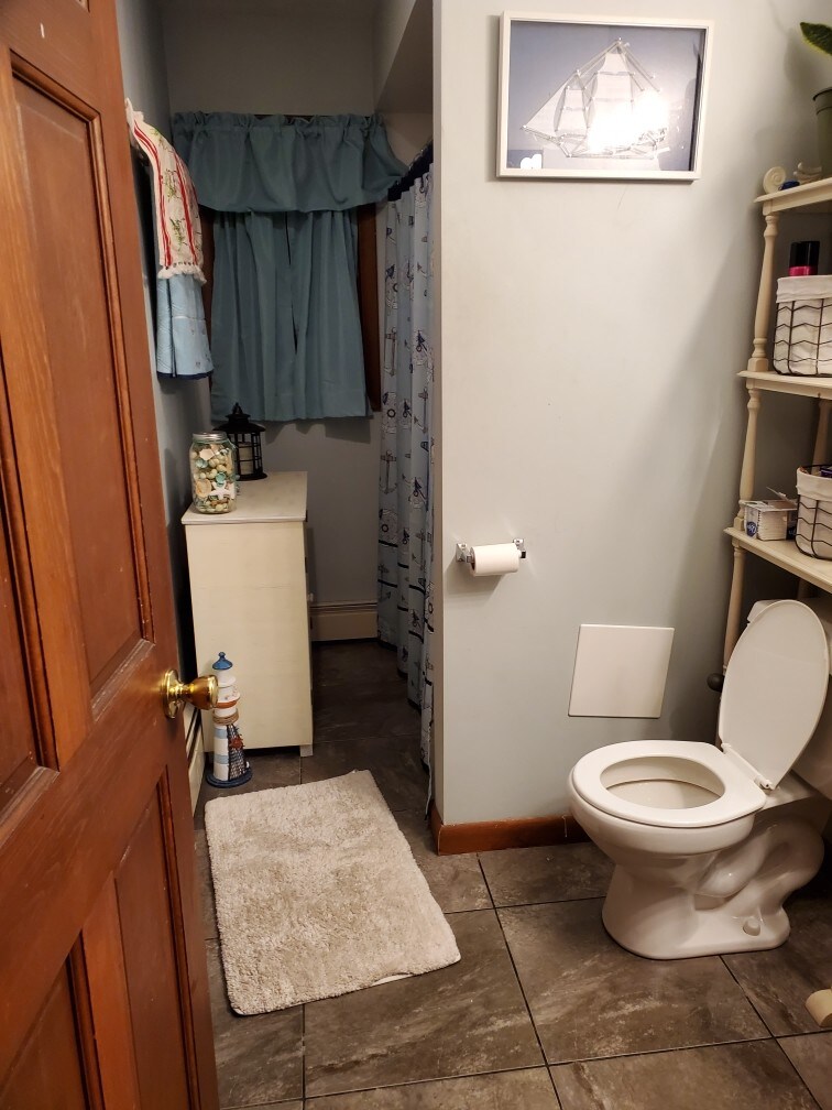 Building Photo - 225 S Webster Ave