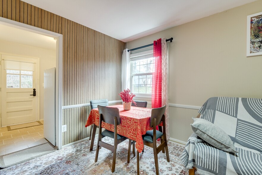 Building Photo - 12401 La Plata St