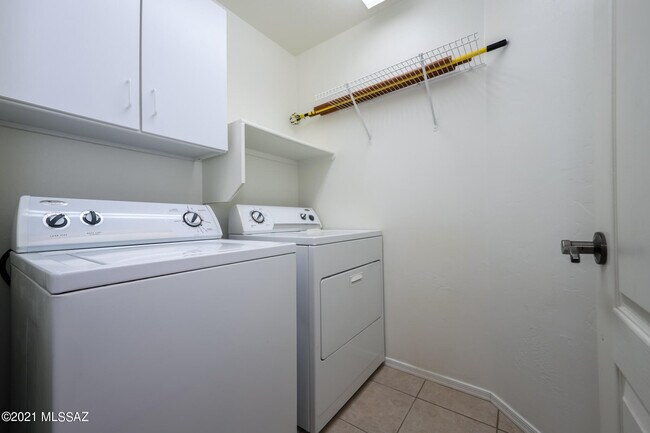 Building Photo - 10489 Bonpland Willow Dr