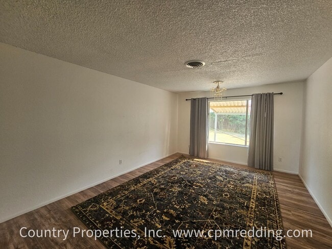 Building Photo - 3-Bedroom House on Corner Lot Available Now!