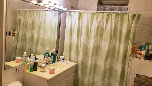 Building Photo - Coolidge Corner Gem!  Heat and Hot Water Included