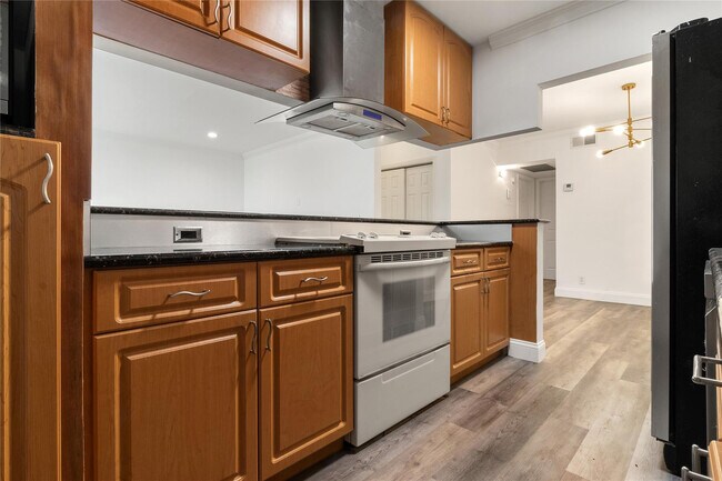 Building Photo - 1450 Atlantic Shores Blvd