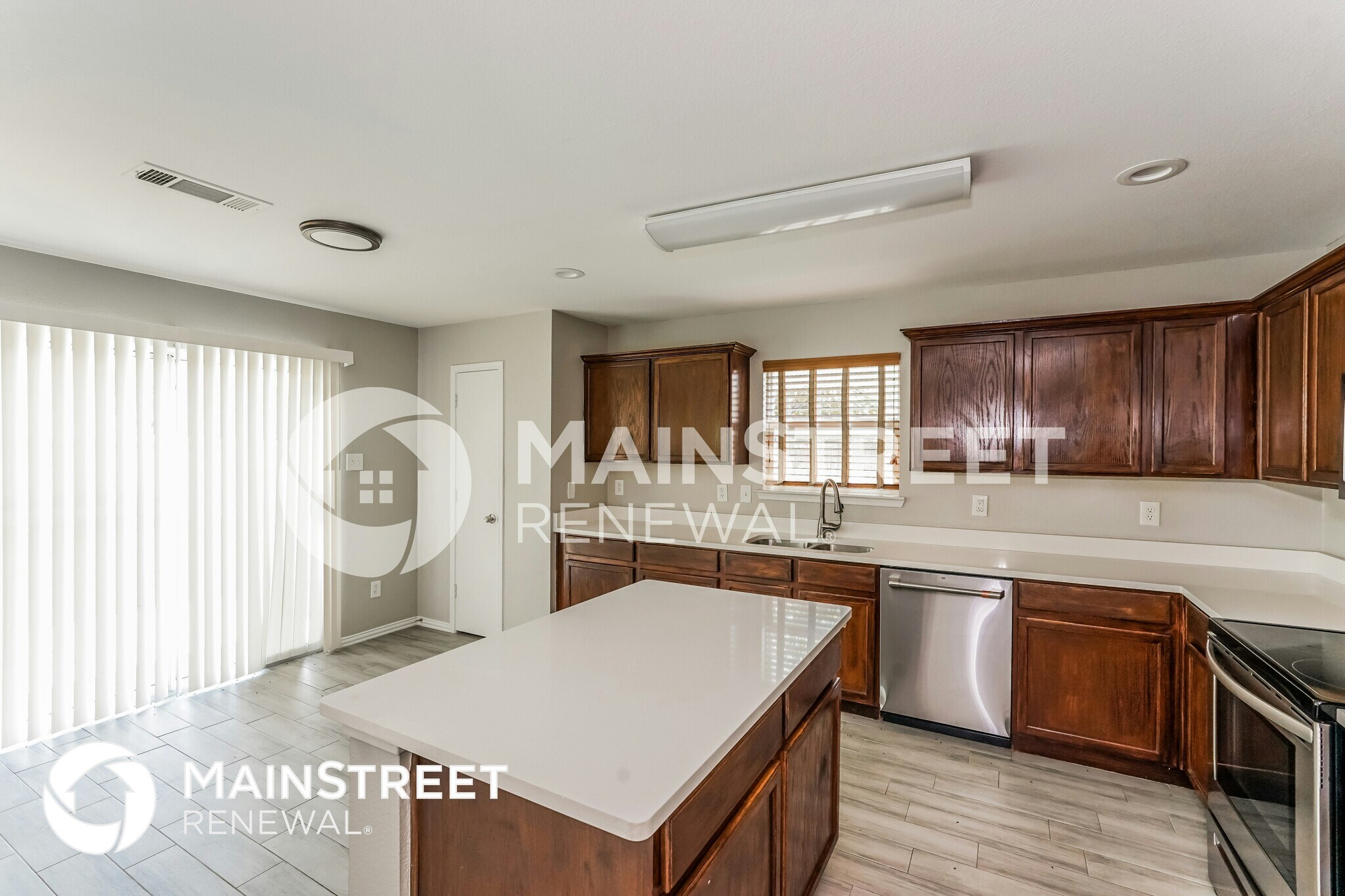 Building Photo - 123 Harvest Hill Ln