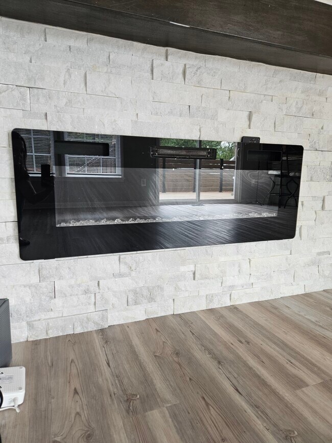 Building Photo - 14110 Shelby Cir
