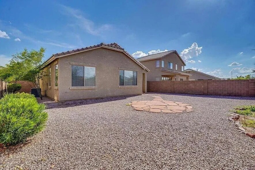 Backyard - 3470 E Riopelle Ave