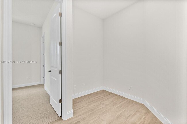 Building Photo - 3 Rio Vista Dr