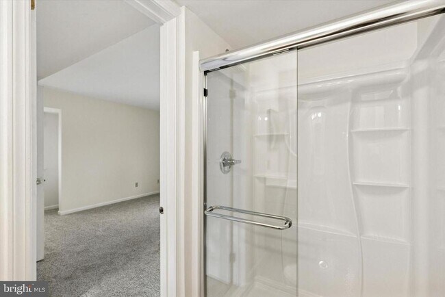 Building Photo - 23 Flintlock Ln