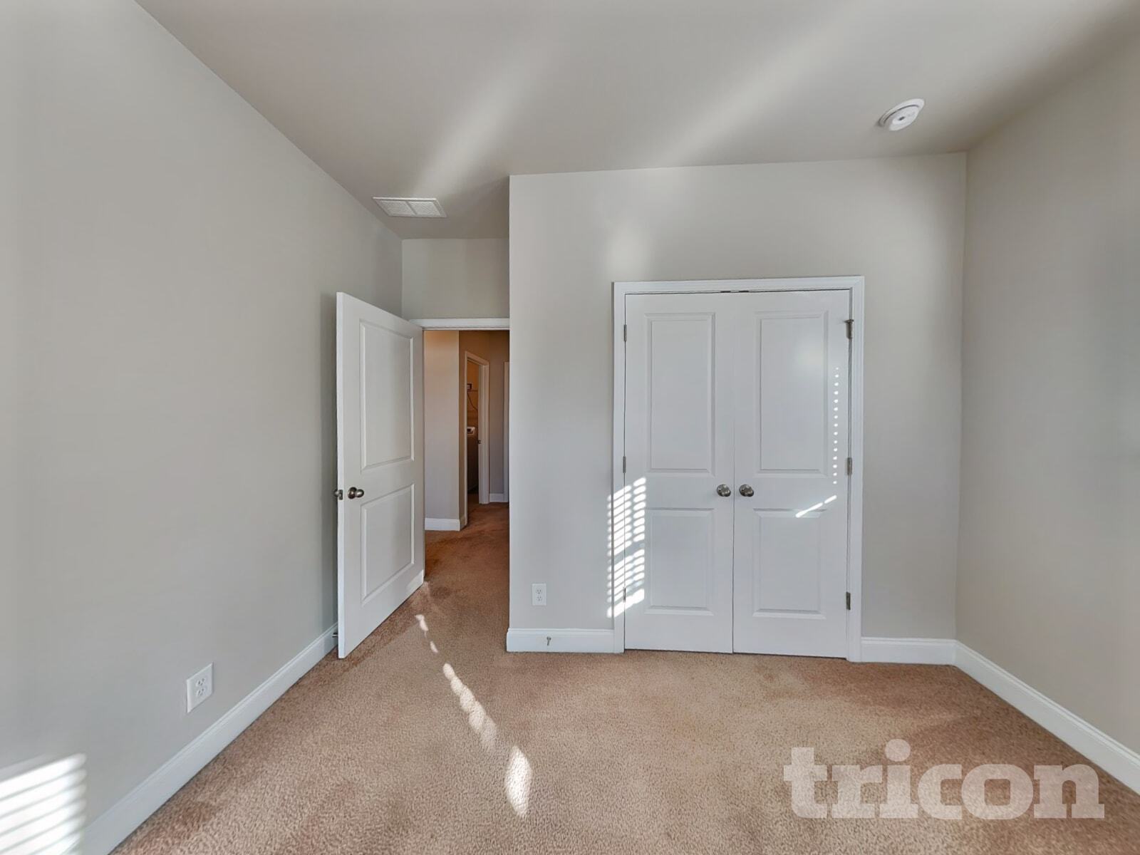 Building Photo - 949 Shy Ln