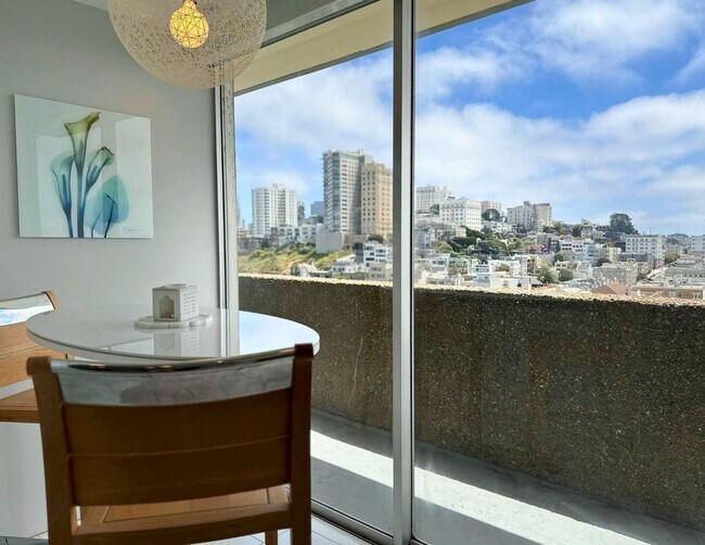 Building Photo - Designer Luxury. Iconic Views. Extraordinary Living.