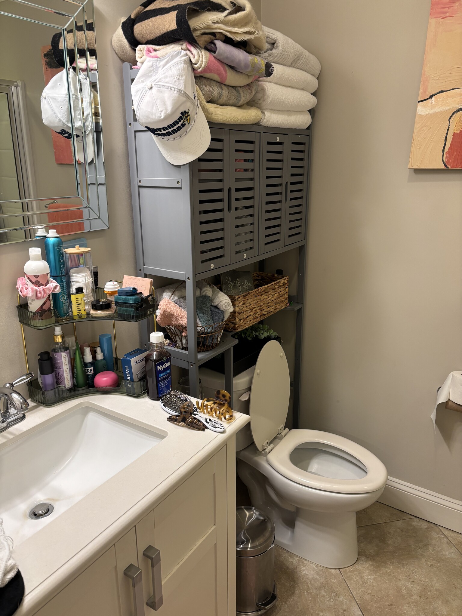 bathroom wtih storage area - 815 Howard St
