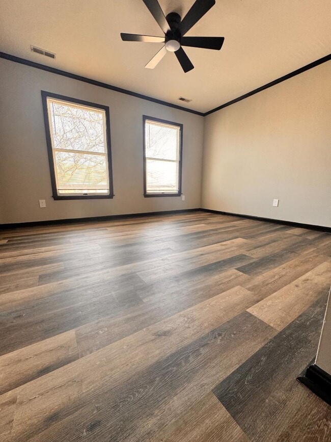 Building Photo - 2016 Brunt St