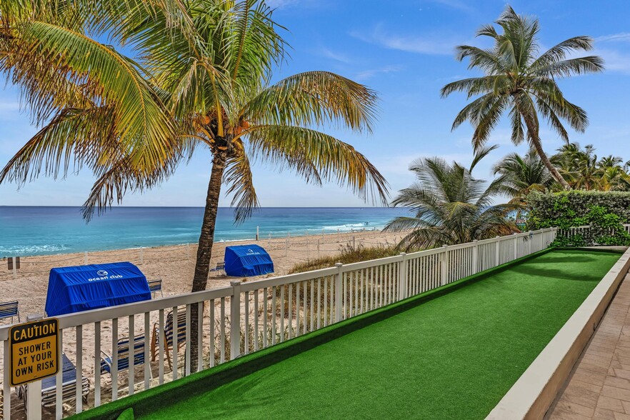 Bocce Ball Court - 4020 Galt Ocean Dr