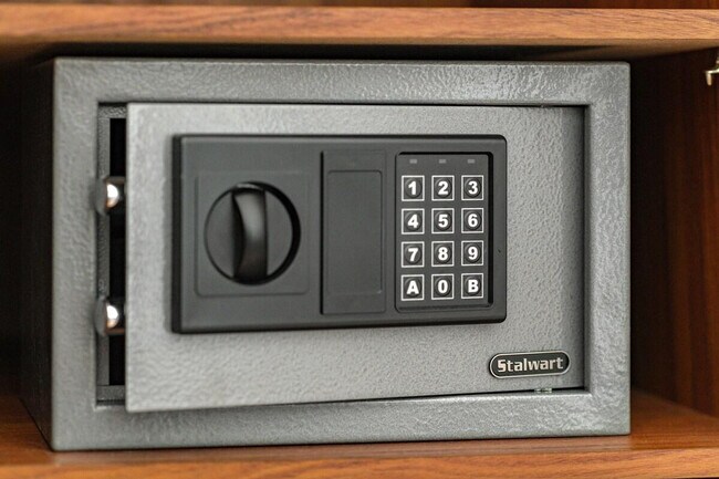 Building Photo - 1700 Alton Rd