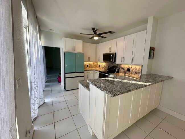 Kitchen - 3656 Mykonos Ct