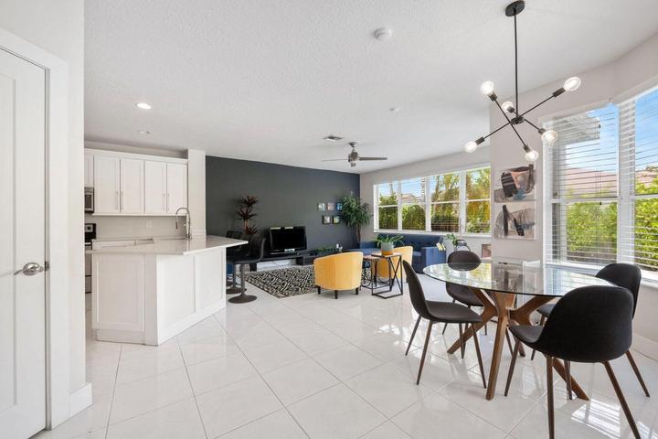 Building Photo - 10982 Ravel Ct