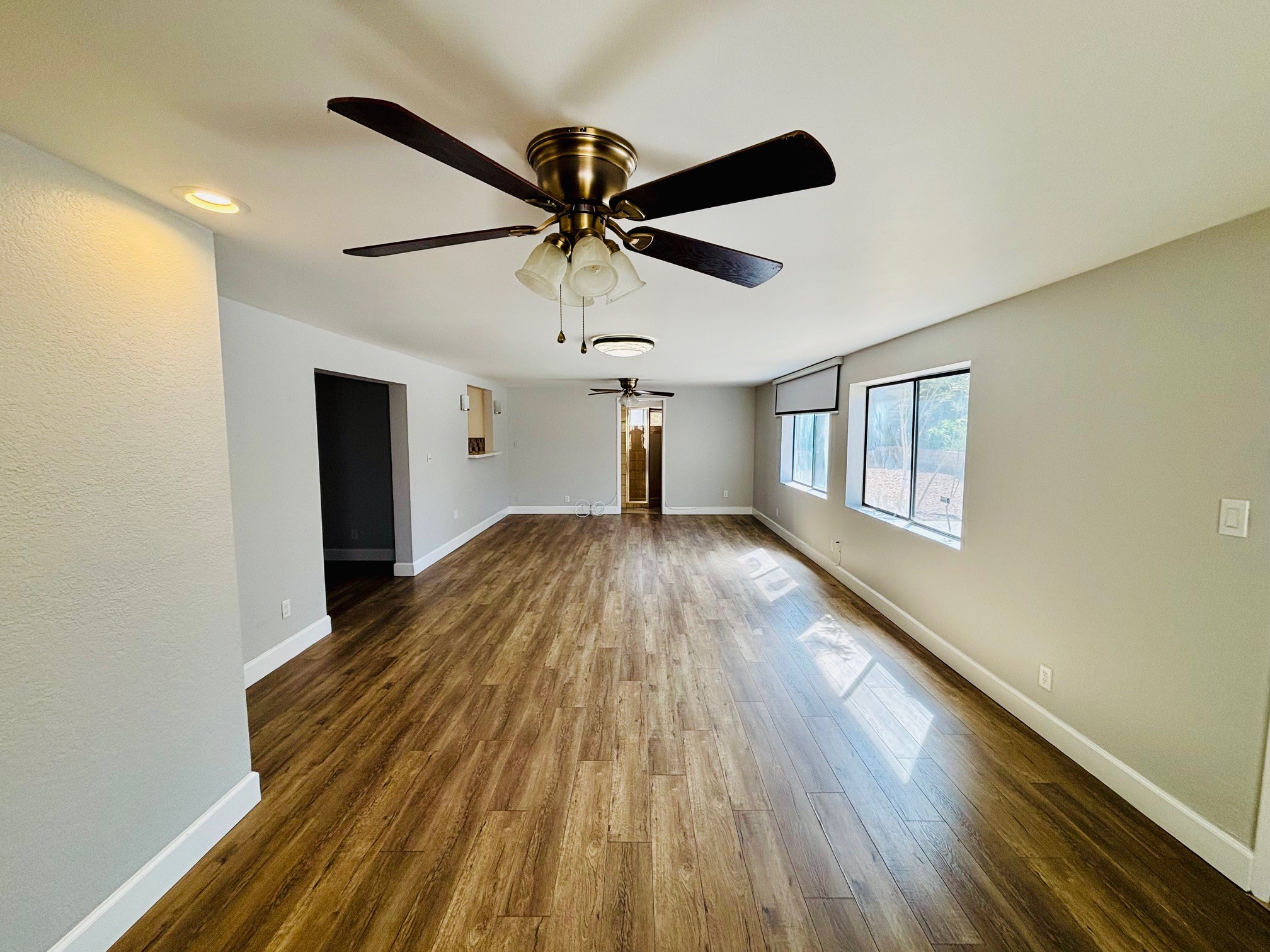 Building Photo - 38343 5th Pl W