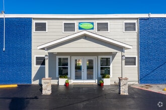 Building Photo - The Five Points at Texas Apartments