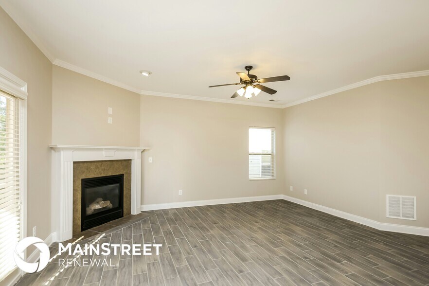 Building Photo - 4715 Sweet Water Dr