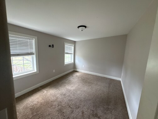 Building Photo - 672 Fishburn Rd