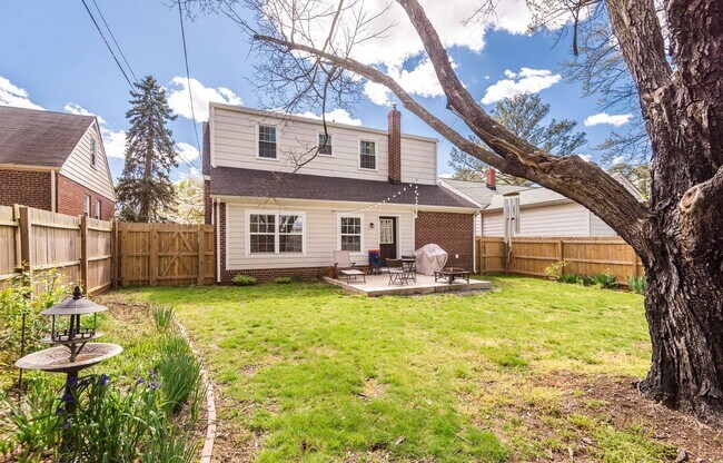Building Photo - 4712 Fitzhugh Ave